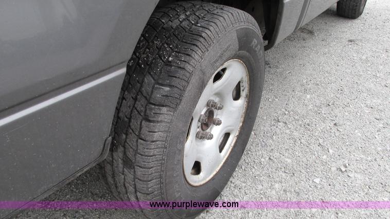 image for item G9135 2005 Ford F150 SuperCrew pickup truck