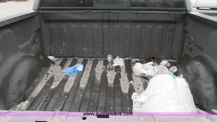 image for item G9135 2005 Ford F150 SuperCrew pickup truck