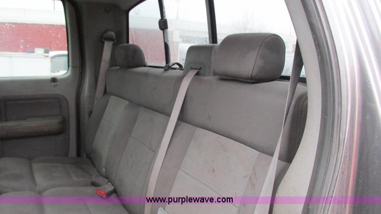 image for item G9135 2005 Ford F150 SuperCrew pickup truck