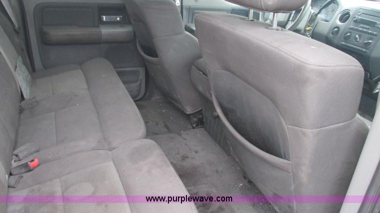 image for item G9135 2005 Ford F150 SuperCrew pickup truck