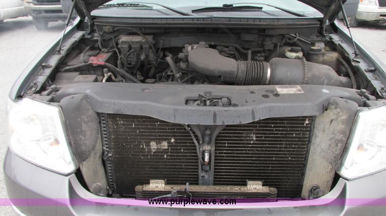 image for item G9135 2005 Ford F150 SuperCrew pickup truck