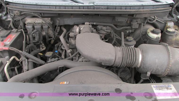 image for item G9135 2005 Ford F150 SuperCrew pickup truck