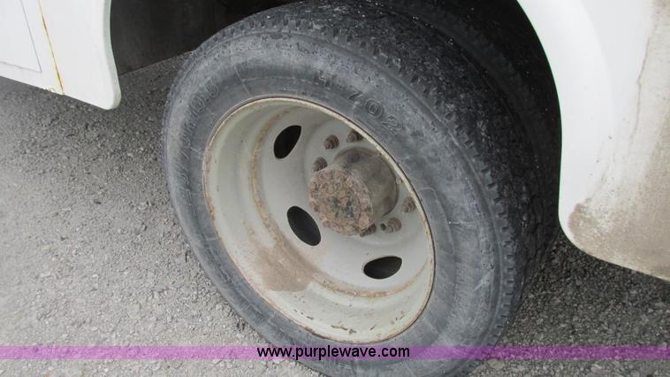 image for item G9136 2008 Ford F550 service truck