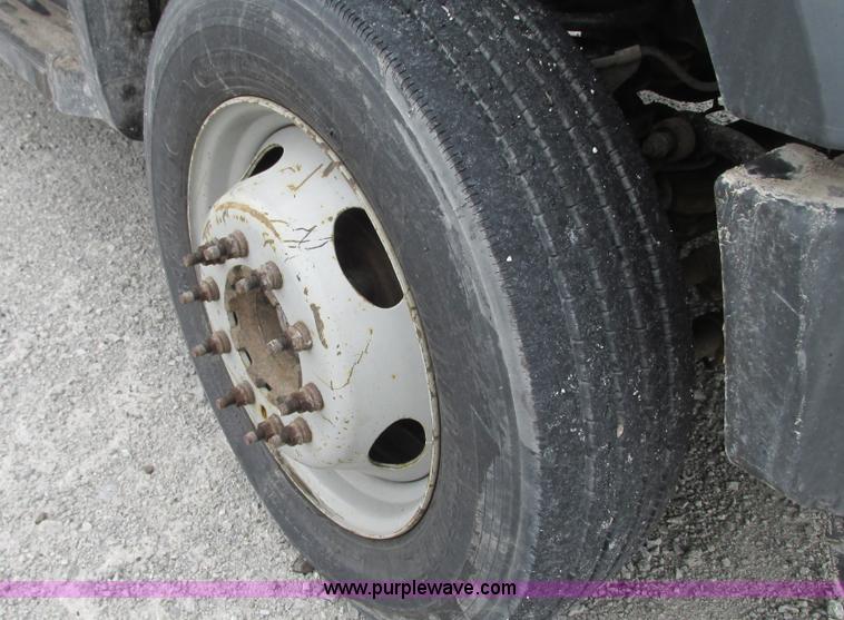 image for item G9136 2008 Ford F550 service truck