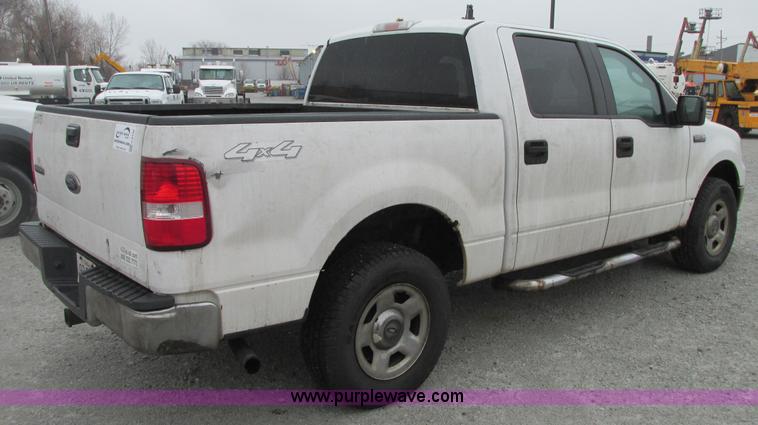 image for item G9138 2004 Ford F150 XLT SuperCrew pickup truck