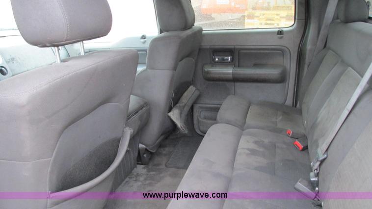 image for item G9138 2004 Ford F150 XLT SuperCrew pickup truck