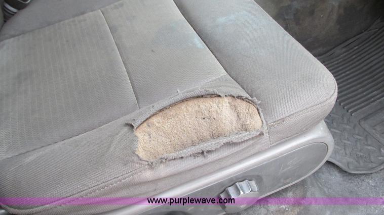 image for item G9138 2004 Ford F150 XLT SuperCrew pickup truck