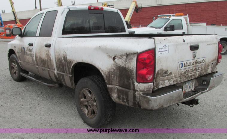 image for item G9139 2008 Dodge Ram 1500 Quad Cab pickup truck