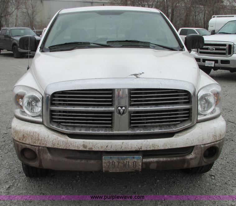 image for item G9139 2008 Dodge Ram 1500 Quad Cab pickup truck