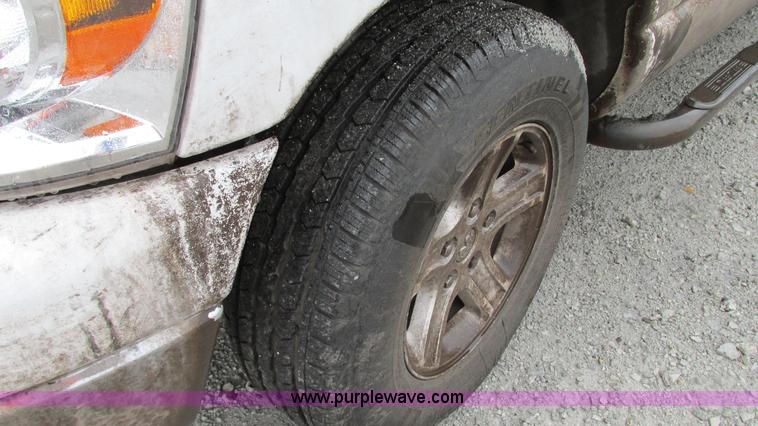 image for item G9139 2008 Dodge Ram 1500 Quad Cab pickup truck