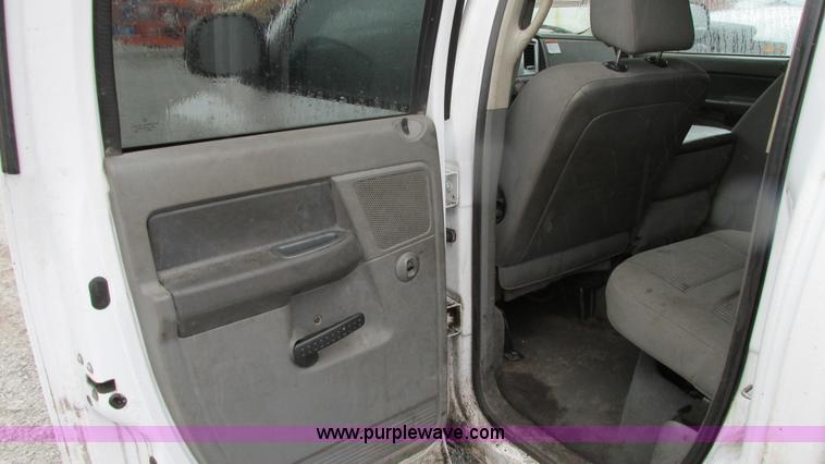 image for item G9139 2008 Dodge Ram 1500 Quad Cab pickup truck