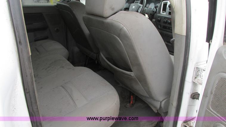 image for item G9139 2008 Dodge Ram 1500 Quad Cab pickup truck