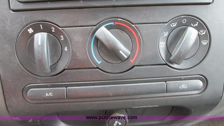 image for item G9142 2007 Ford F150 XLT SuperCab pickup truck