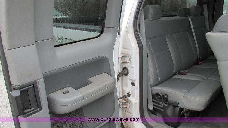 image for item G9142 2007 Ford F150 XLT SuperCab pickup truck