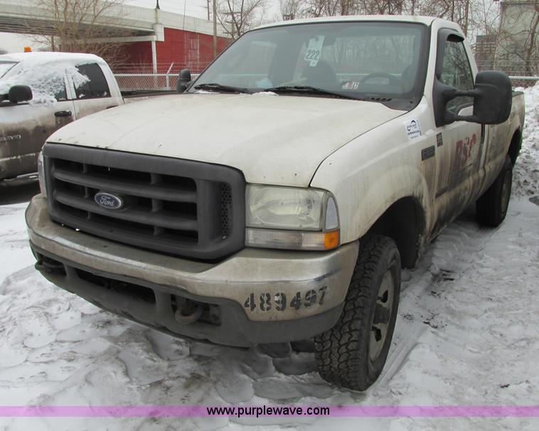 image for item G9143 2004 Ford F250 Super Duty pickup truck