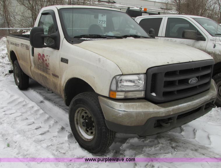 image for item G9143 2004 Ford F250 Super Duty pickup truck