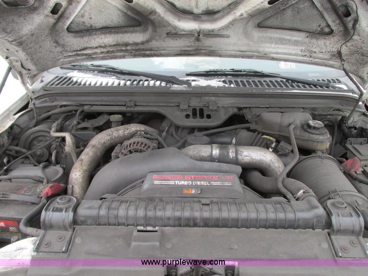 image for item G9143 2004 Ford F250 Super Duty pickup truck