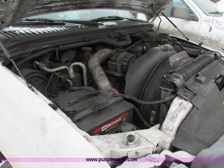 image for item G9143 2004 Ford F250 Super Duty pickup truck