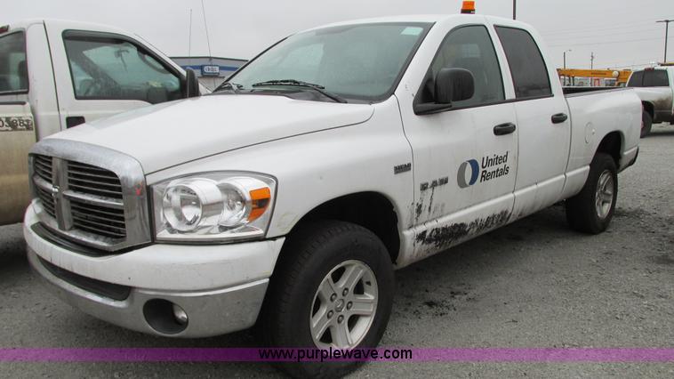 image for item G9144 2008 Dodge Ram 1500 Quad Cab pickup truck