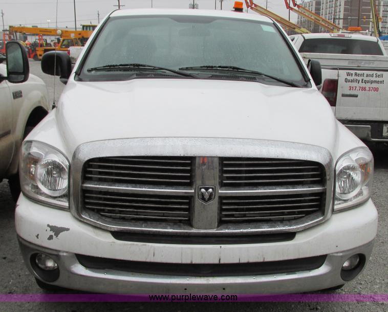 image for item G9144 2008 Dodge Ram 1500 Quad Cab pickup truck