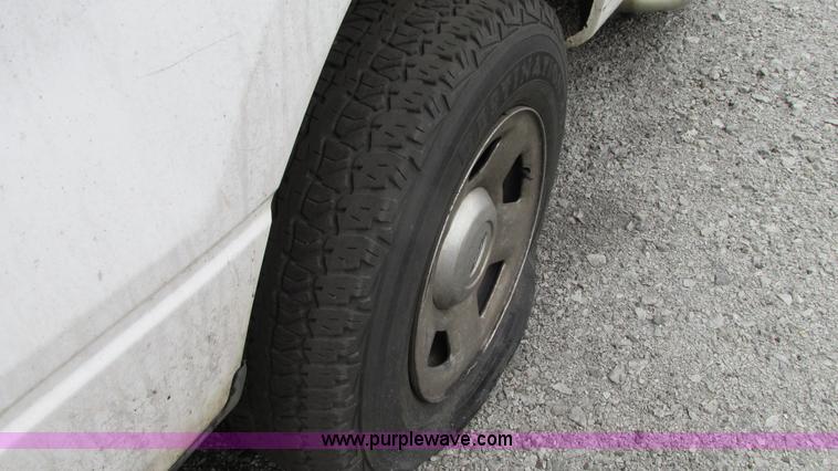 image for item G9145 2005 Ford F150 XLT SuperCab pickup truck