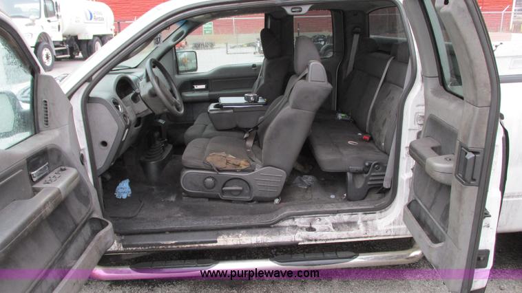 image for item G9145 2005 Ford F150 XLT SuperCab pickup truck