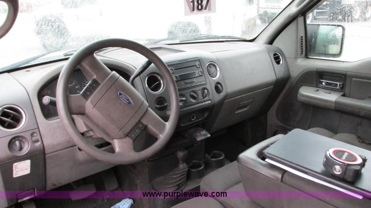 image for item G9145 2005 Ford F150 XLT SuperCab pickup truck