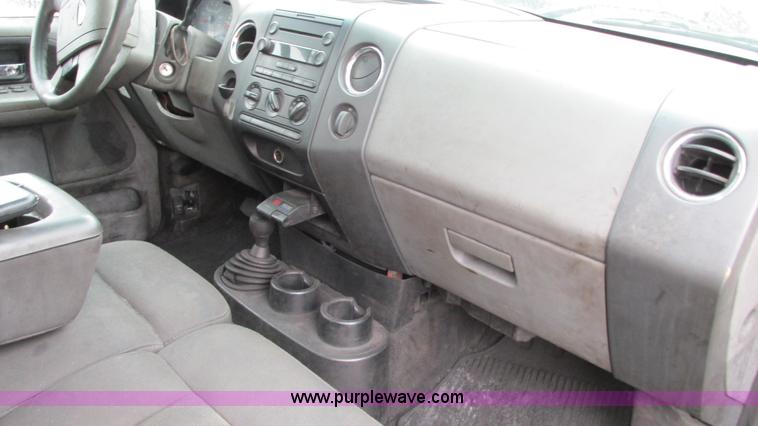 image for item G9145 2005 Ford F150 XLT SuperCab pickup truck