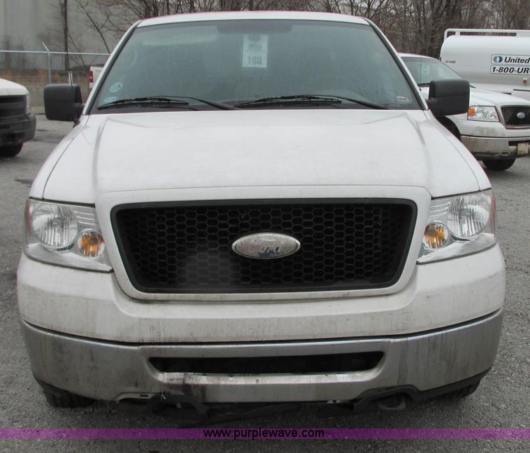image for item G9146 2006 Ford F150 XLT SuperCab pickup truck