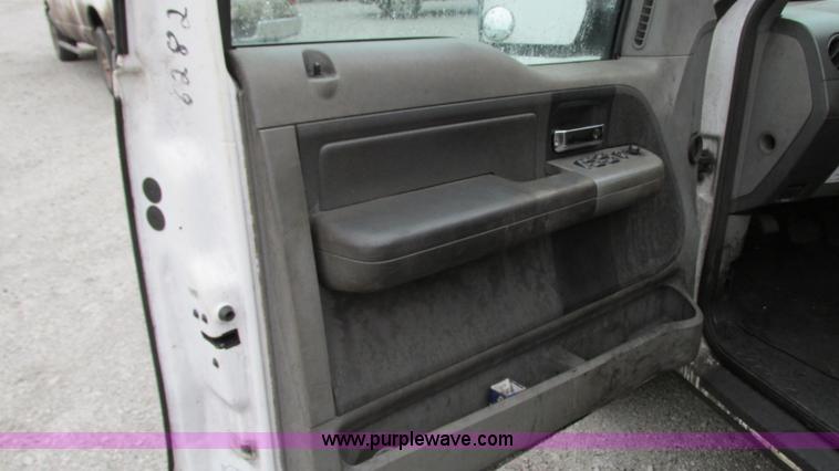 image for item G9146 2006 Ford F150 XLT SuperCab pickup truck