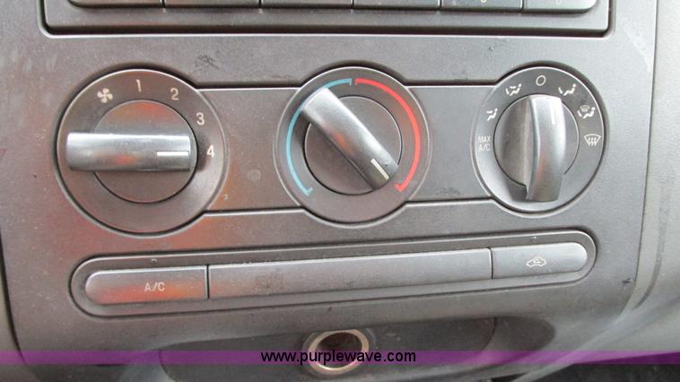 image for item G9146 2006 Ford F150 XLT SuperCab pickup truck