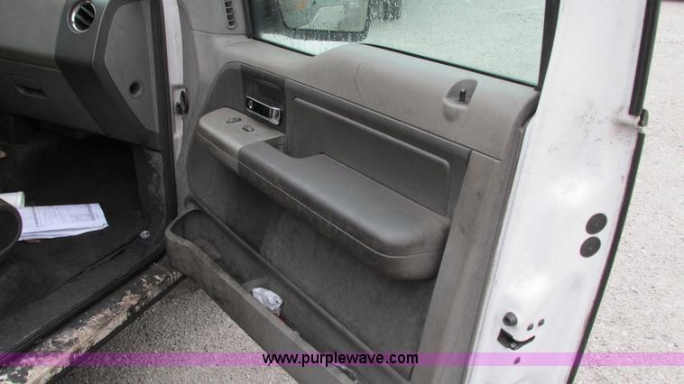 image for item G9146 2006 Ford F150 XLT SuperCab pickup truck