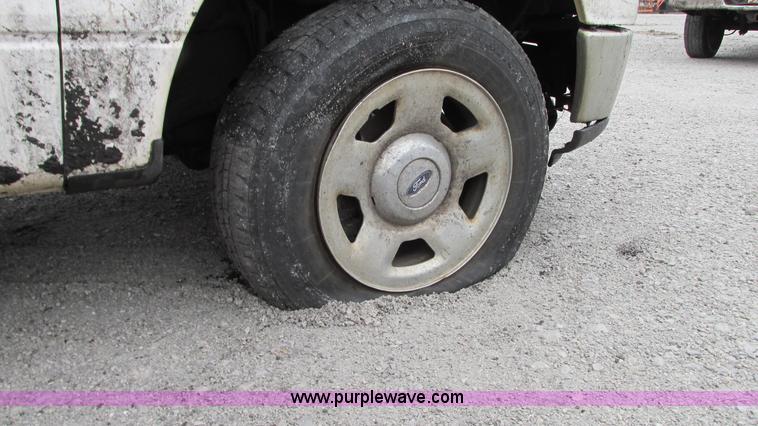 image for item G9146 2006 Ford F150 XLT SuperCab pickup truck