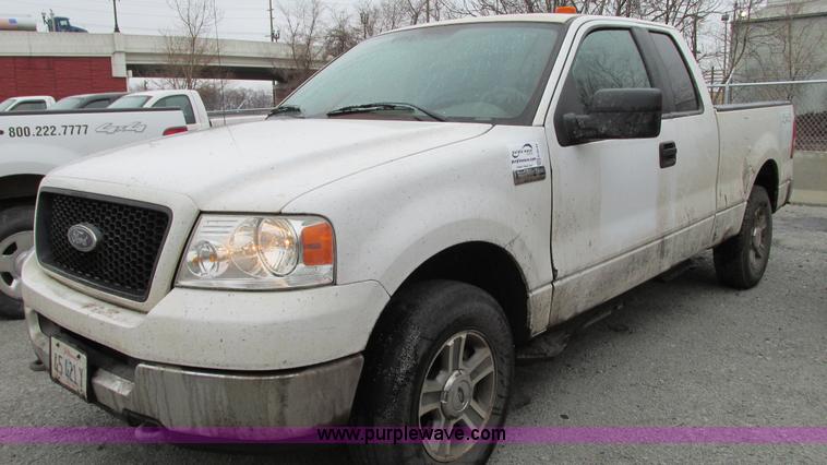 image for item G9147 2005 Ford F150 XLT SuperCab pickup truck