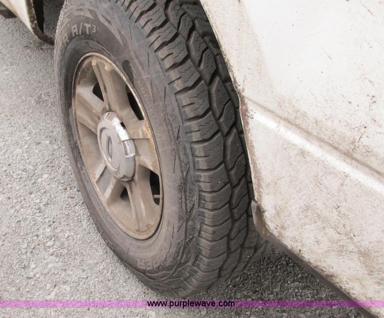 image for item G9147 2005 Ford F150 XLT SuperCab pickup truck