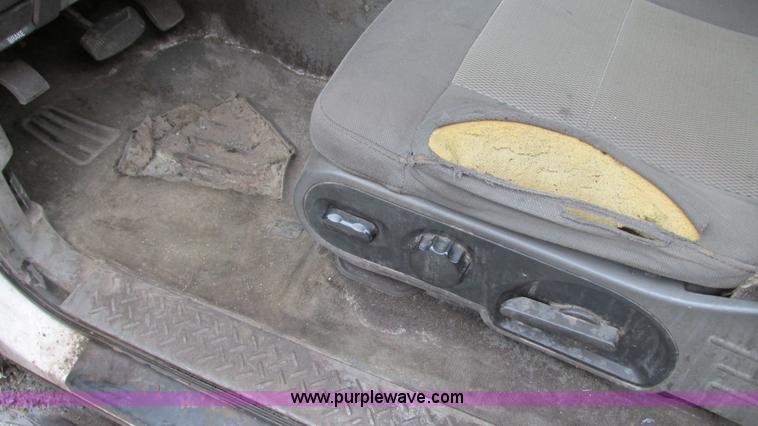 image for item G9147 2005 Ford F150 XLT SuperCab pickup truck