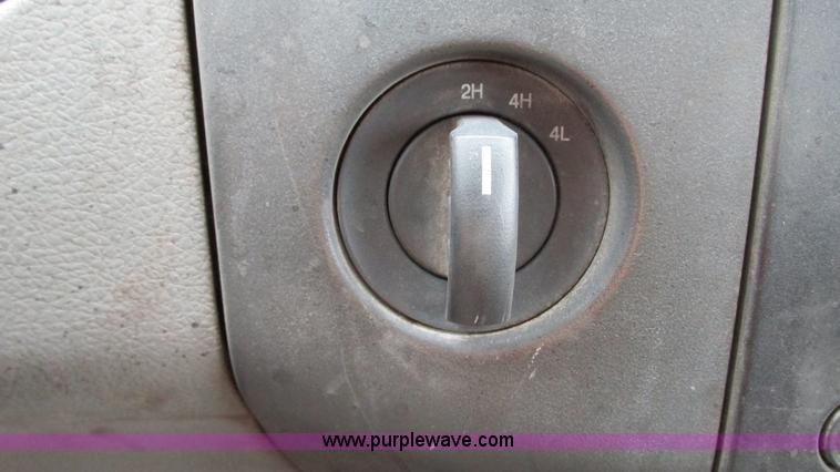 image for item G9147 2005 Ford F150 XLT SuperCab pickup truck