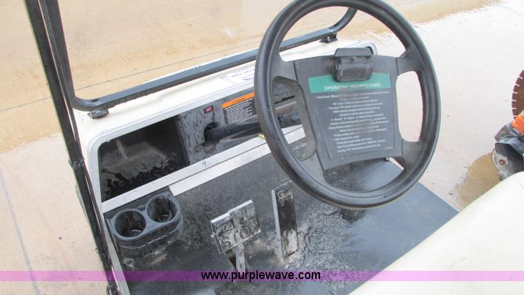 image for item G9150 2005 Club Car golf cart