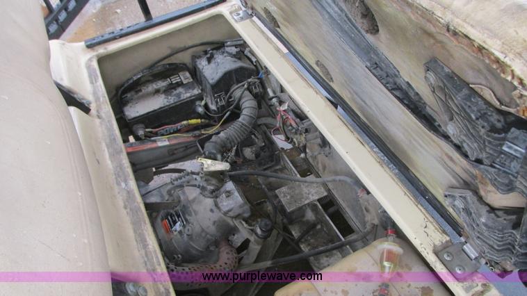 image for item G9150 2005 Club Car golf cart