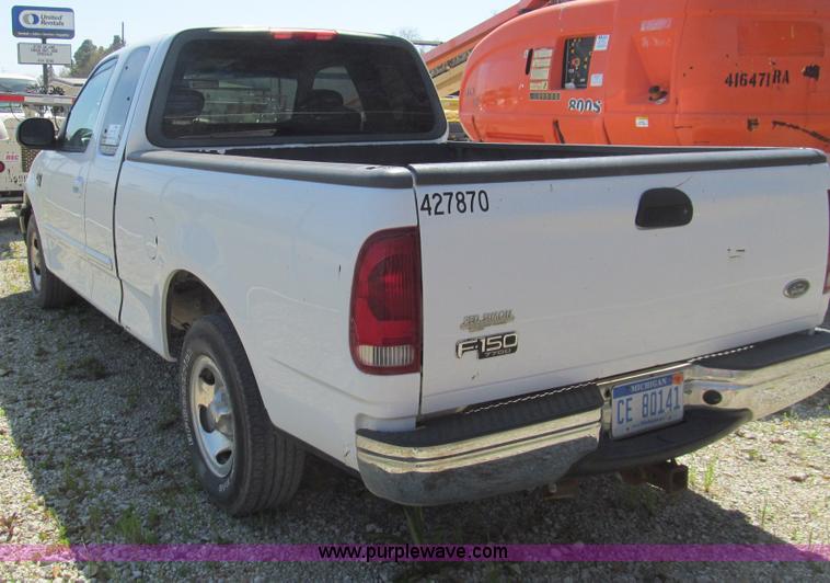 image for item G9522 2002 Ford F150 XLT SuperCab pickup truck