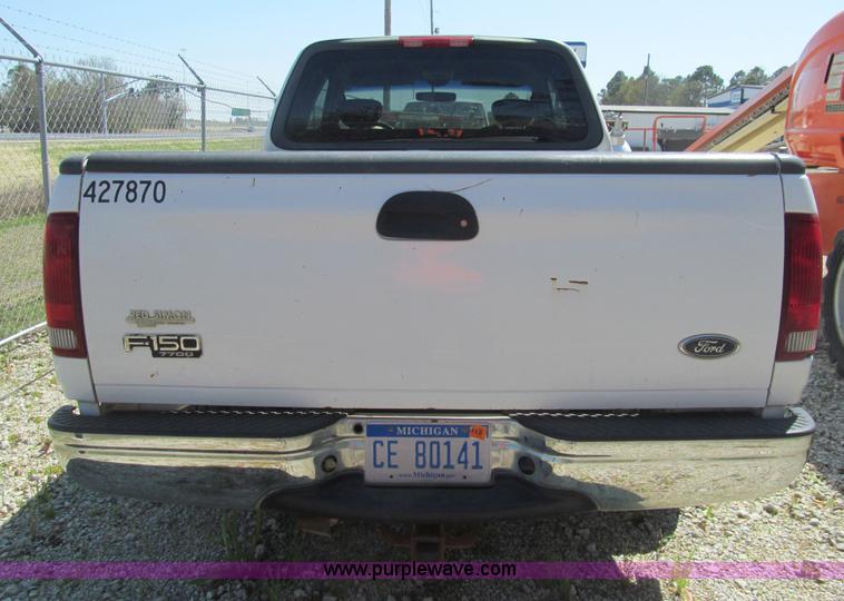 image for item G9522 2002 Ford F150 XLT SuperCab pickup truck