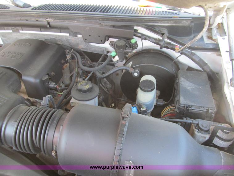 image for item G9522 2002 Ford F150 XLT SuperCab pickup truck