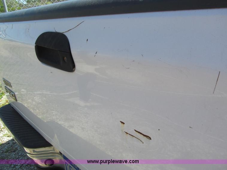 image for item G9522 2002 Ford F150 XLT SuperCab pickup truck