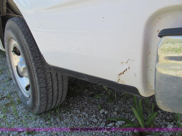 image for item G9522 2002 Ford F150 XLT SuperCab pickup truck