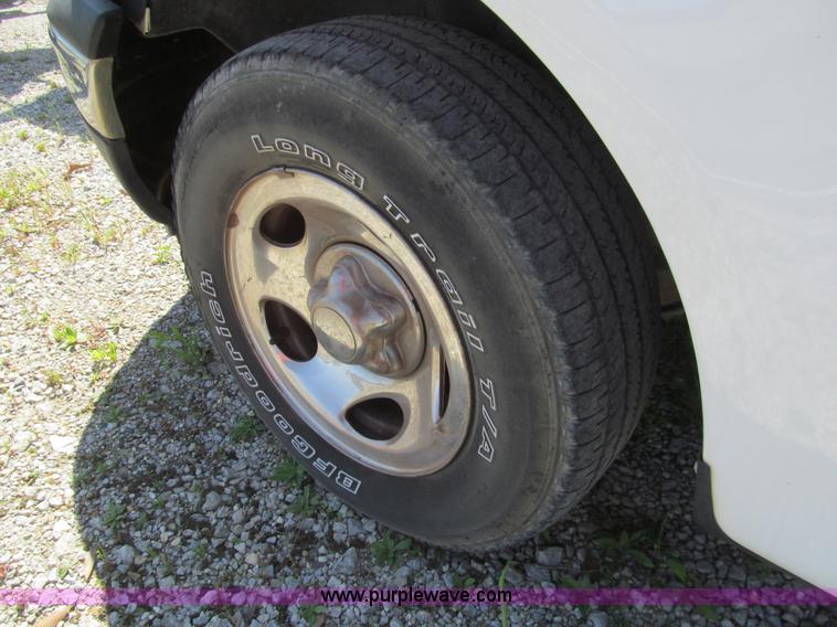 image for item G9522 2002 Ford F150 XLT SuperCab pickup truck