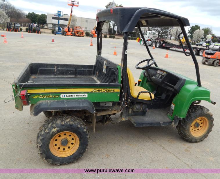 image for item H3470 2009 John Deere Gator UTV