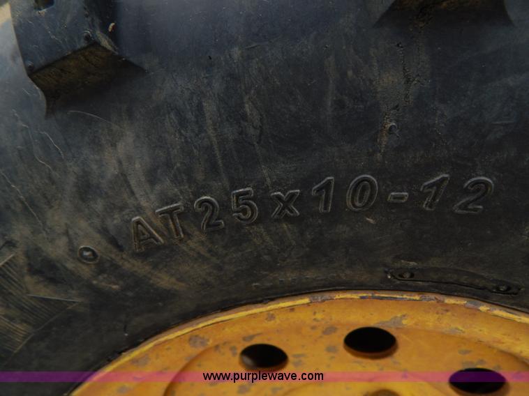 image for item H3470 2009 John Deere Gator UTV