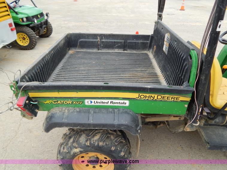image for item H3470 2009 John Deere Gator UTV