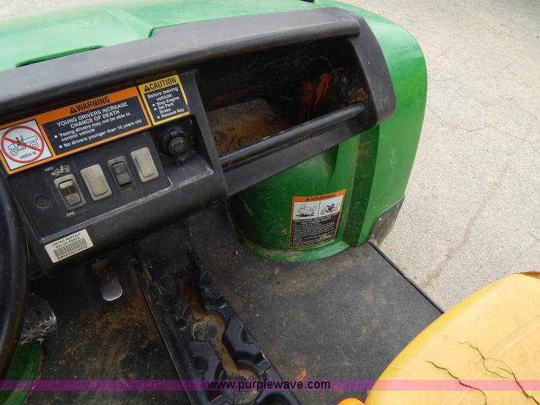 image for item H3470 2009 John Deere Gator UTV