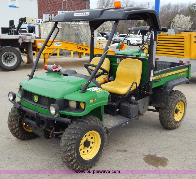 image for item H3471 2009 John Deere Gator UTV